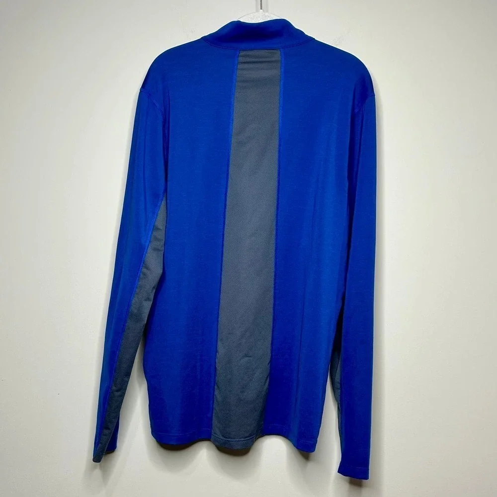 The North Face Lightweight Blue 1/4 Zip Pullover Layer Medium